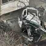 Млада шофьорка помете пешеходец и се блъсна в дърво и сграда в Стара Загора