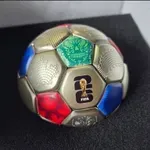 Официалната монета за Мондиал 2026 - сферична