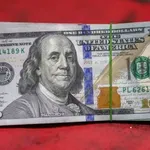 Петродоларът под натиск: предупреждение за глобален финансов прелом