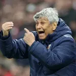 Легендата Мирча Луческу се оттегли от националния на Румъния след инфаркта, Хаджи поема отбора