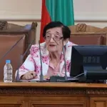 Мика Зайкова пред Lupa.bg: Гюров с 10-годишното споразумение с Украйна може да ни вкара във война