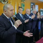 Радев обеща да не се коалира с Борисов и Пеевски