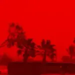 Апокалиптично: Небето над Австралия стана кървавочервено (ВИДЕО)
