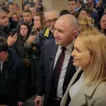 Половин милион евро дарили фенове на Радев за кампанията му