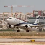 Израел отваря въздушното си пространство в полунощ