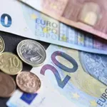 От днес изплащат пенсиите заедно с Великденските добавки