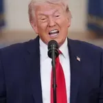 Иран пак затвори Ормузкия проток, Тръмп иска да се отвори без такси