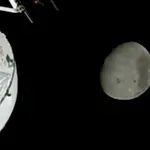 "Артемис II" вече лети към Земята