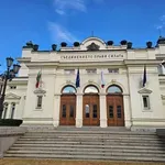 Ремонтират сградата на стария парламент за над 30 милиона евро