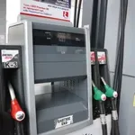 КНСБ иска таван на надценките, забрана за спиране на тока на уязвими, още помощи за гориво