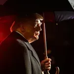 Тръмп: Спирам ударите над Иран!