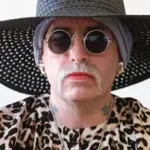 Осъден трансджендър - десен екстремист, спипан в Чехия