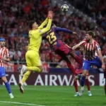 Бай, бай, Барса! Бай, бай, Ливърпул!