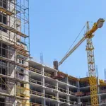 Лек спад на продажбите на жилища