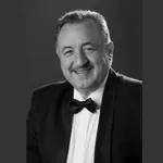 Илияна Йотова изказа съболезнования на семейството и близките на Кирил Икономов