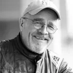 Автомобилен пилот загина при тежък инцидент на състезание в Германия