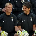 Буфон стада за Манингер, написа сълзливо писмо до него