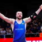 Кирил Милов крачи към нова титла, на 1/2-финал е