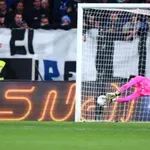 Лацио си осигури финал за Купата на Италия след четири хванати дузпи от Мота