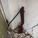 Ето какво откриха в съблекалня на футболно игрище