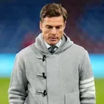 Бърнли изрита Скот Паркър