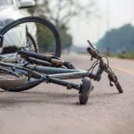 Камион блъсна 13-годишно дете на велосипед в Троян