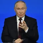 Рейтингът на Путин се срива