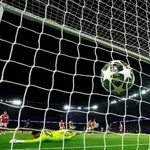 Шиърър и Рууни: Нямаше дузпа за ПСЖ!