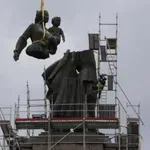 Васил Терзиев иска СО да придобие демонтираните фигури от МОЧА