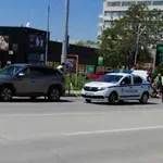 Кола блъсна момче с тротинетка в Кючука, линейка и полиция на бул. „Македония“ (СНИМКИ)