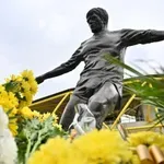 Откриха паметника на Динко Дерменджиев - Чико пред "Колежа"