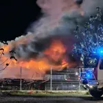 Голям пожар избухна през нощта в Сливен