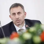 Столът на Спецов в "Лукойл" се клати