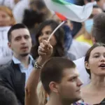Новото поколение - уморени, тревожни и несигурни