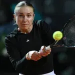 Свитолина се разправи с Швьонтек
