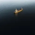 Катарски танкер с втечнен газ премина успешно през Ормузкия проток