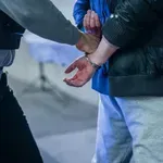 Мъж е обвинен в измама на възрастна жена, представял се за адвокат и прокурор