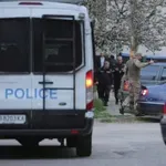 Кошмар: Откриха трупа на дядо Петко в блок в бургаския "Меден рудник"