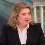 Киселова грее на екрана откакто не е в парламента