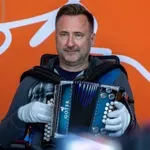 За Гинес: Словенски музикант свири нонстоп 81 часа на акордеон