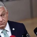 Мадяр се гаври с Орбан: Иска да дари обезщетенията му за безработен премиер на украинско сиропиталище