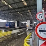 Интензивен трафик за камиони на „Капитан Андреево“ и „Лесово“