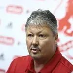 Добри новини за Любо Пенев, обмисля завръщане във футбола