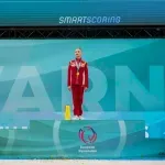Нов скандал: Украинка запуши уши и закри очи при химна на Русия