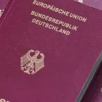 Германия раздава паспорти на конвейр