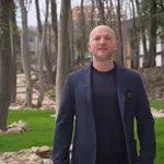 Медии в Киев: Невзоров напуснал България след престой в украинското посолство