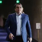 Асен Василев кълве Гълъб за бюджета