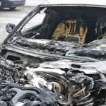 Мъж с ограничителна заповед заплаши със смърт жена си и й запали колата в Банско