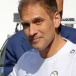 Световните звезди победиха българските легенди в зрелищен благотворителен мач