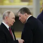 Русия съобщи, че води неофициални контакти с Украйна
